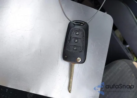 2013 Kia Soul z USA, uszkodzony, nr VIN KNDJT2A59D7557231